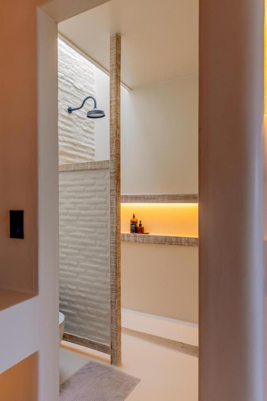 Outro Beach Hotel קומבוקו מראה חיצוני תמונה